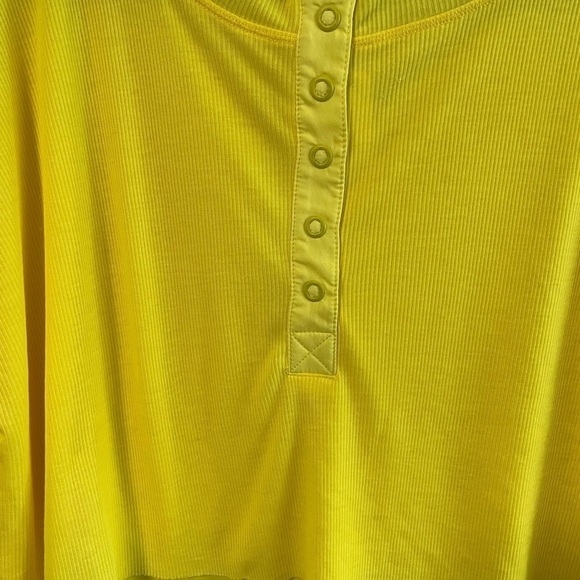 NWT Free People Movement Twice As Nice Henley in lemon verbena. Size X-Small - Picture 3 of 10